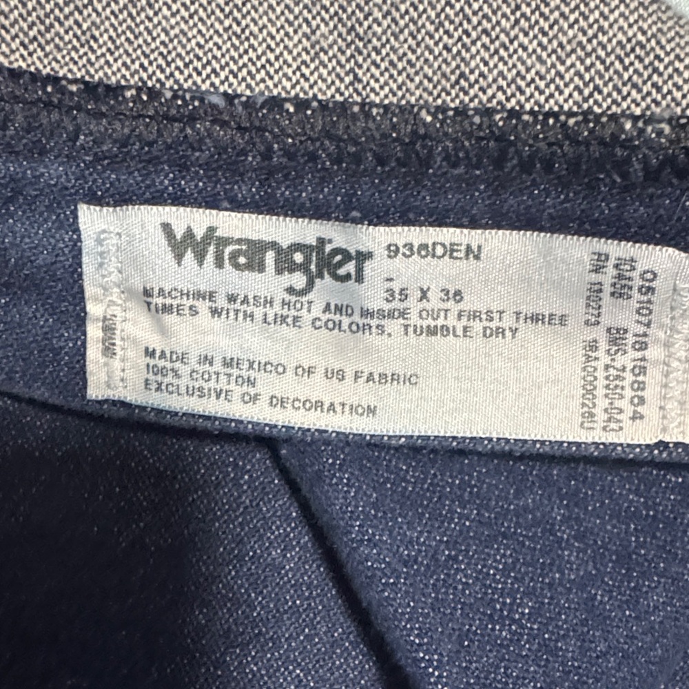 Wrangler Jeans in Indigo Blue